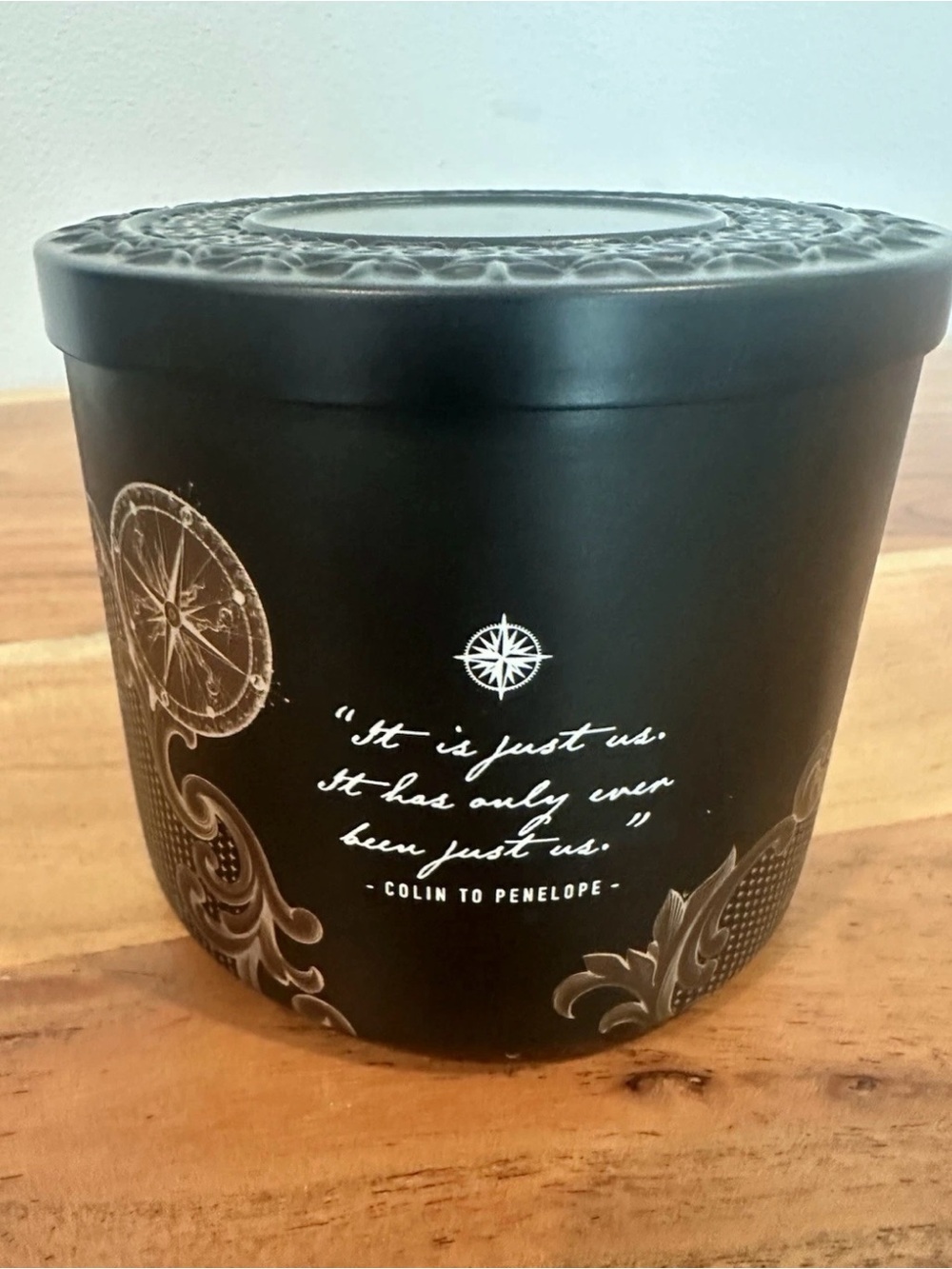 Bath & Body Works: 14.5 Oz 3-Wick Candle: Exclusive Bridgerton Colin’s Return - Picture 3 of 4